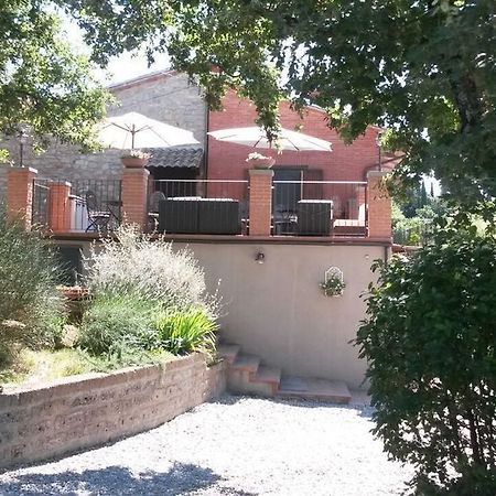 Il Casale Del Ra Guest House ตัวโร ซุล ตราซิเมโน ภายนอก รูปภาพ