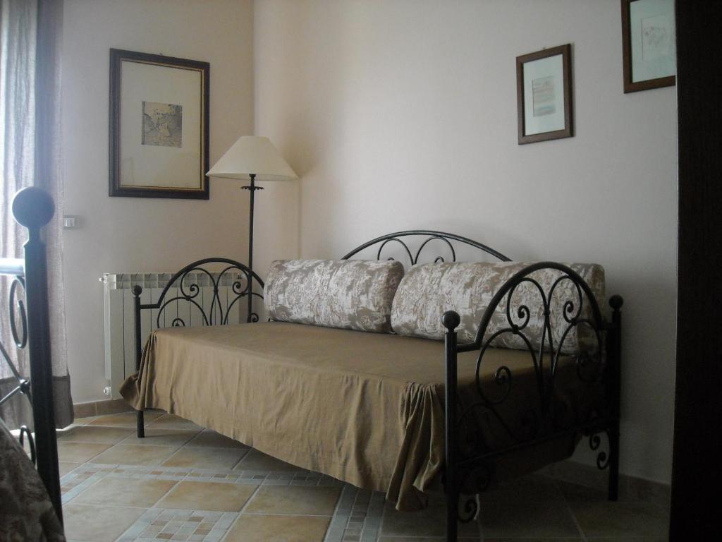 Il Casale Del Ra Guest House ตัวโร ซุล ตราซิเมโน ห้อง รูปภาพ