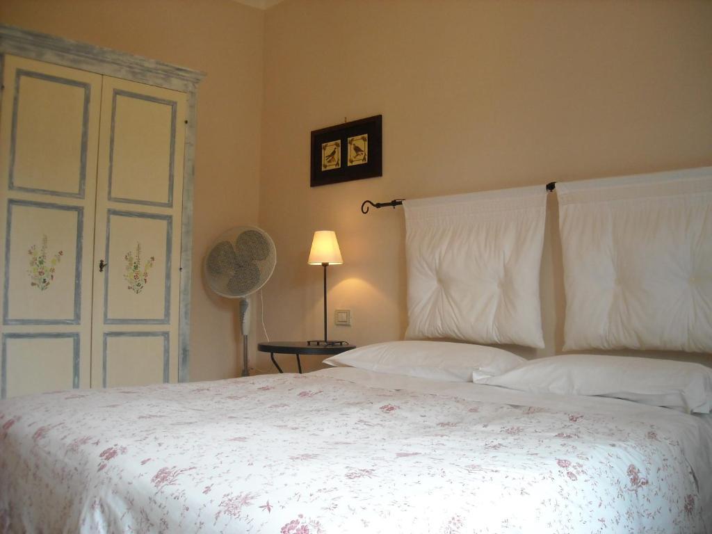 Il Casale Del Ra Guest House ตัวโร ซุล ตราซิเมโน ห้อง รูปภาพ