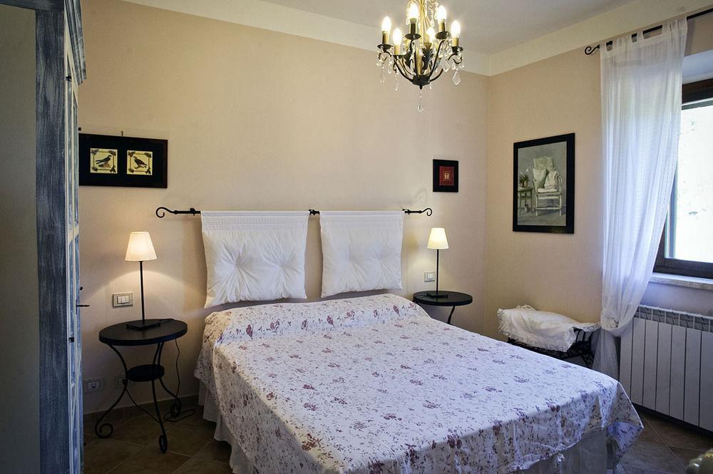 Il Casale Del Ra Guest House ตัวโร ซุล ตราซิเมโน ภายนอก รูปภาพ