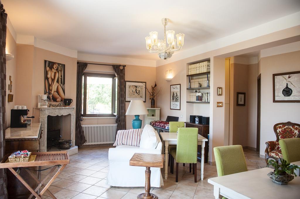 Il Casale Del Ra Guest House ตัวโร ซุล ตราซิเมโน ภายนอก รูปภาพ
