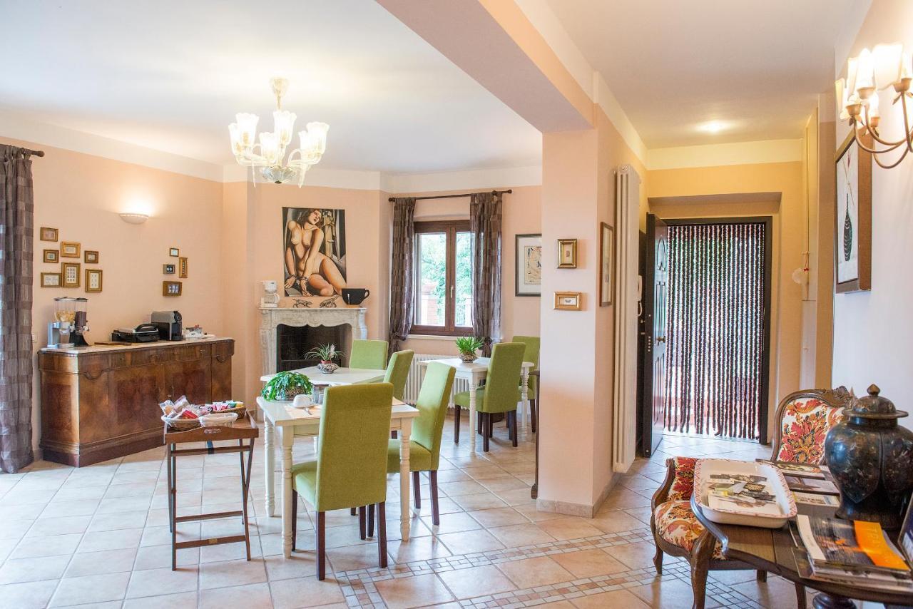Il Casale Del Ra Guest House ตัวโร ซุล ตราซิเมโน ภายนอก รูปภาพ